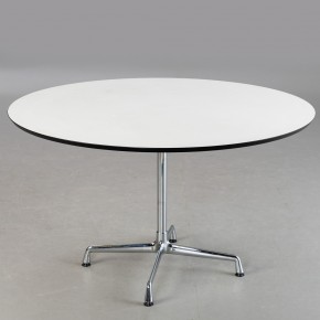 Bílý jídelní stůl Charles & Ray Eames