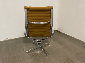 Otočné křeslo Charles & Ray Eames 124
